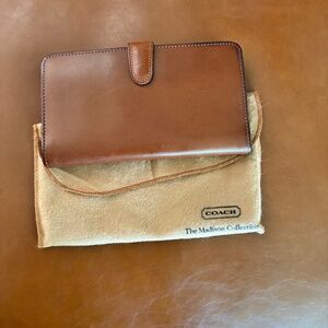 Coach Madison Collection Tan Wallet